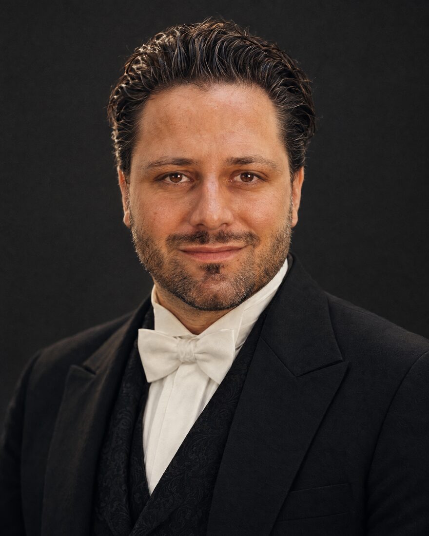 Tötös Roland operaénekes
